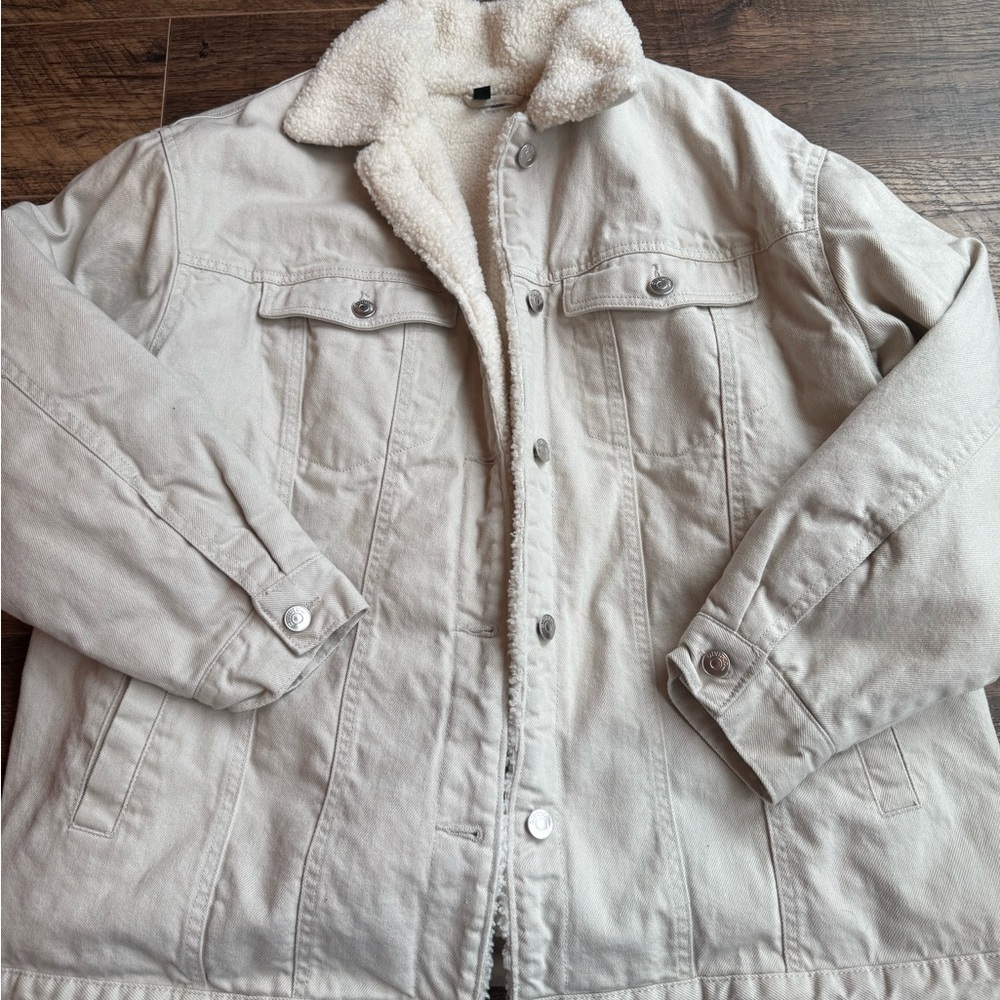 H&M Sherpa-Lined Beige Denim Jacket